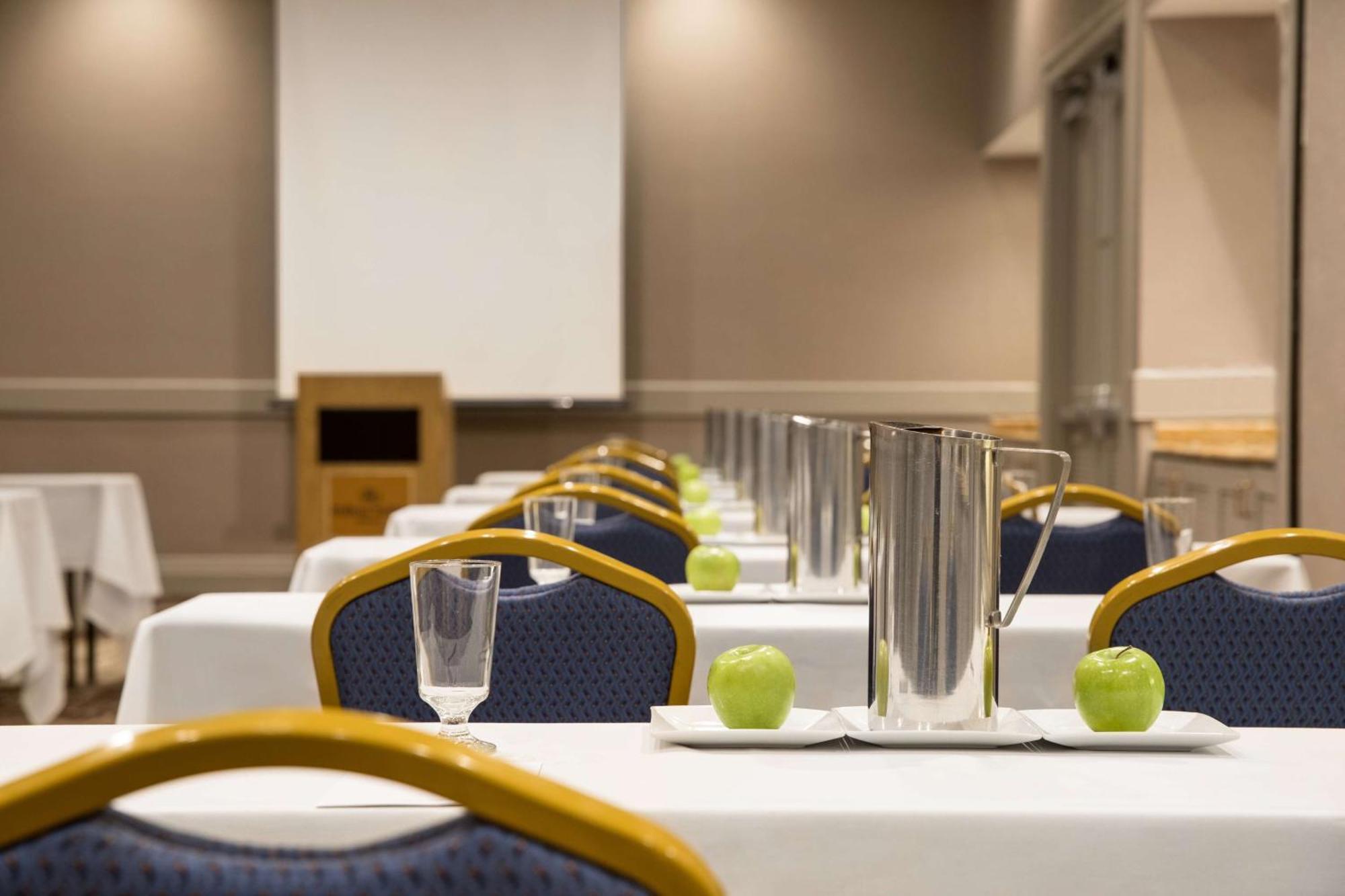 Embassy Suites By Hilton Phoenix Downtown North Extérieur photo