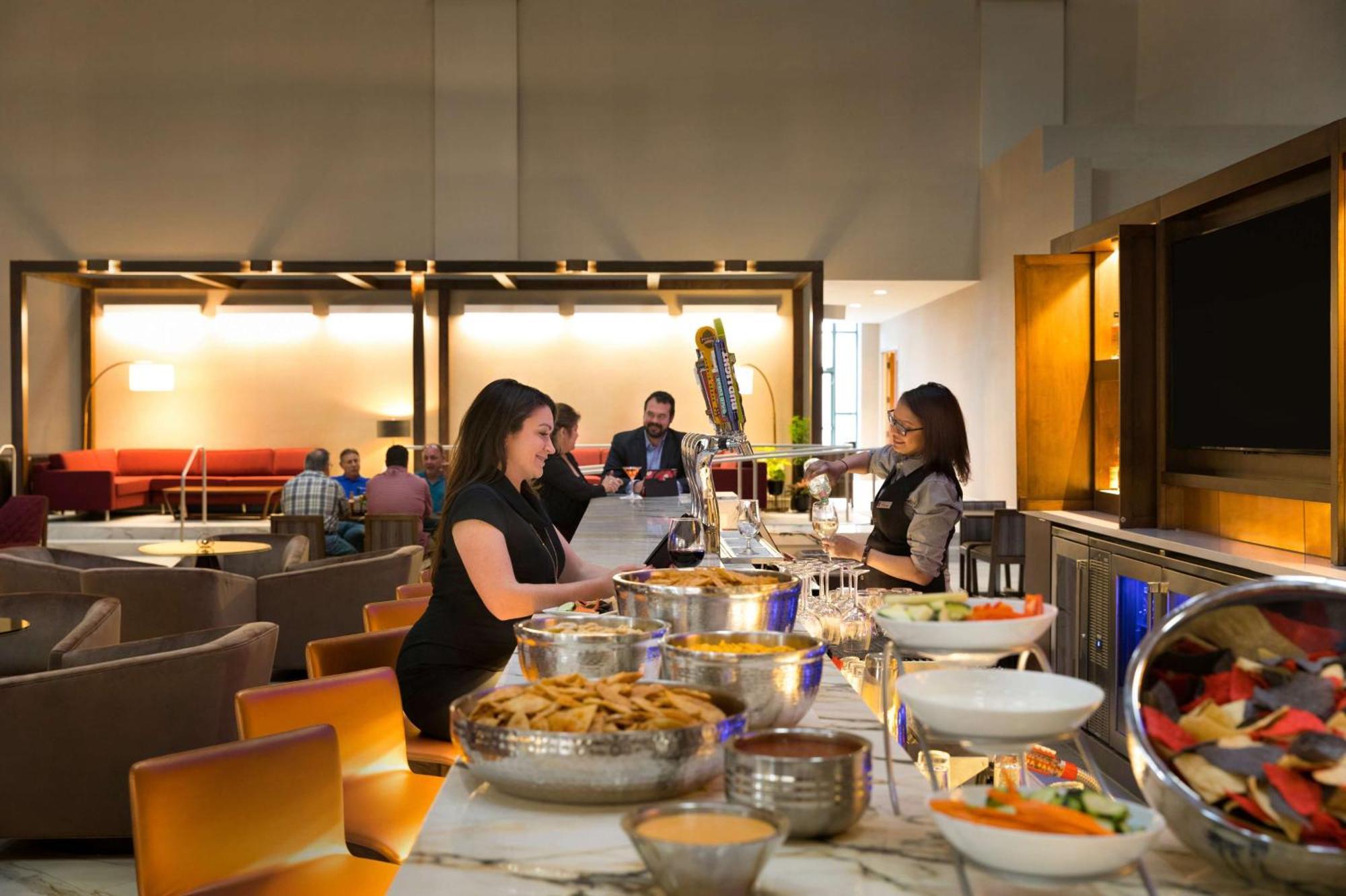 Embassy Suites By Hilton Phoenix Downtown North Extérieur photo