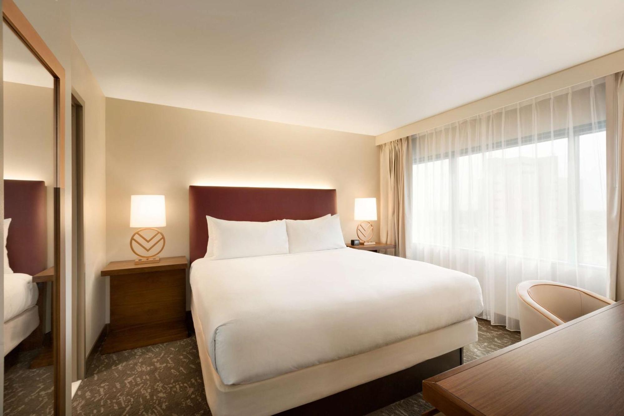 Embassy Suites By Hilton Phoenix Downtown North Extérieur photo