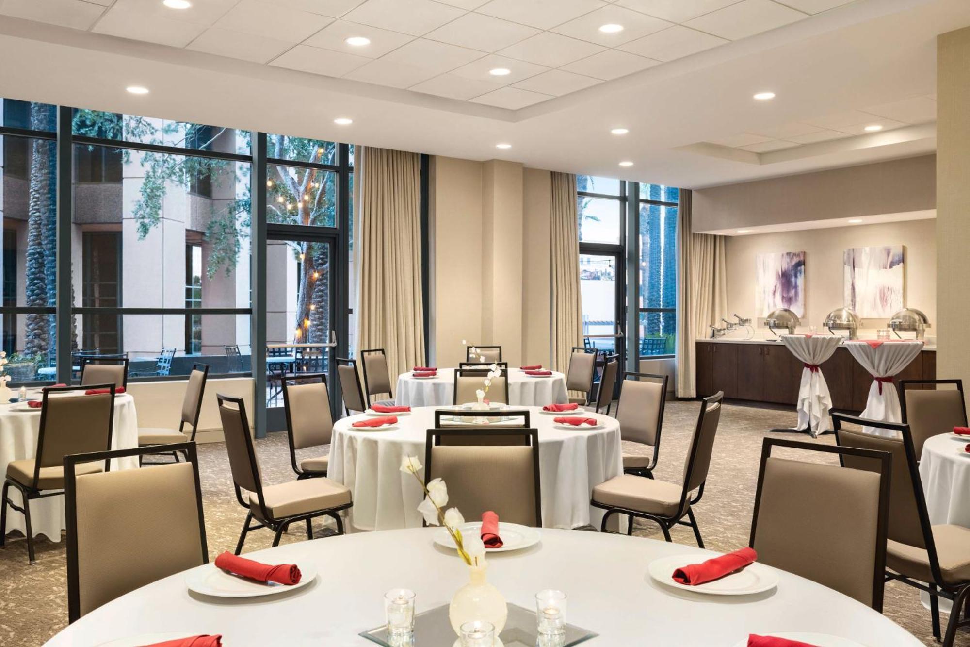 Embassy Suites By Hilton Phoenix Downtown North Extérieur photo